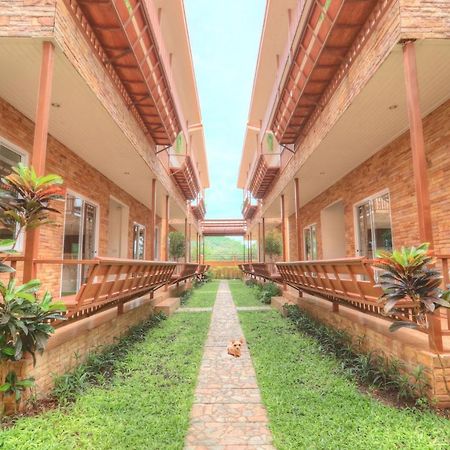 Hotel Rak Na Khaoyai à Mu Si Extérieur photo
