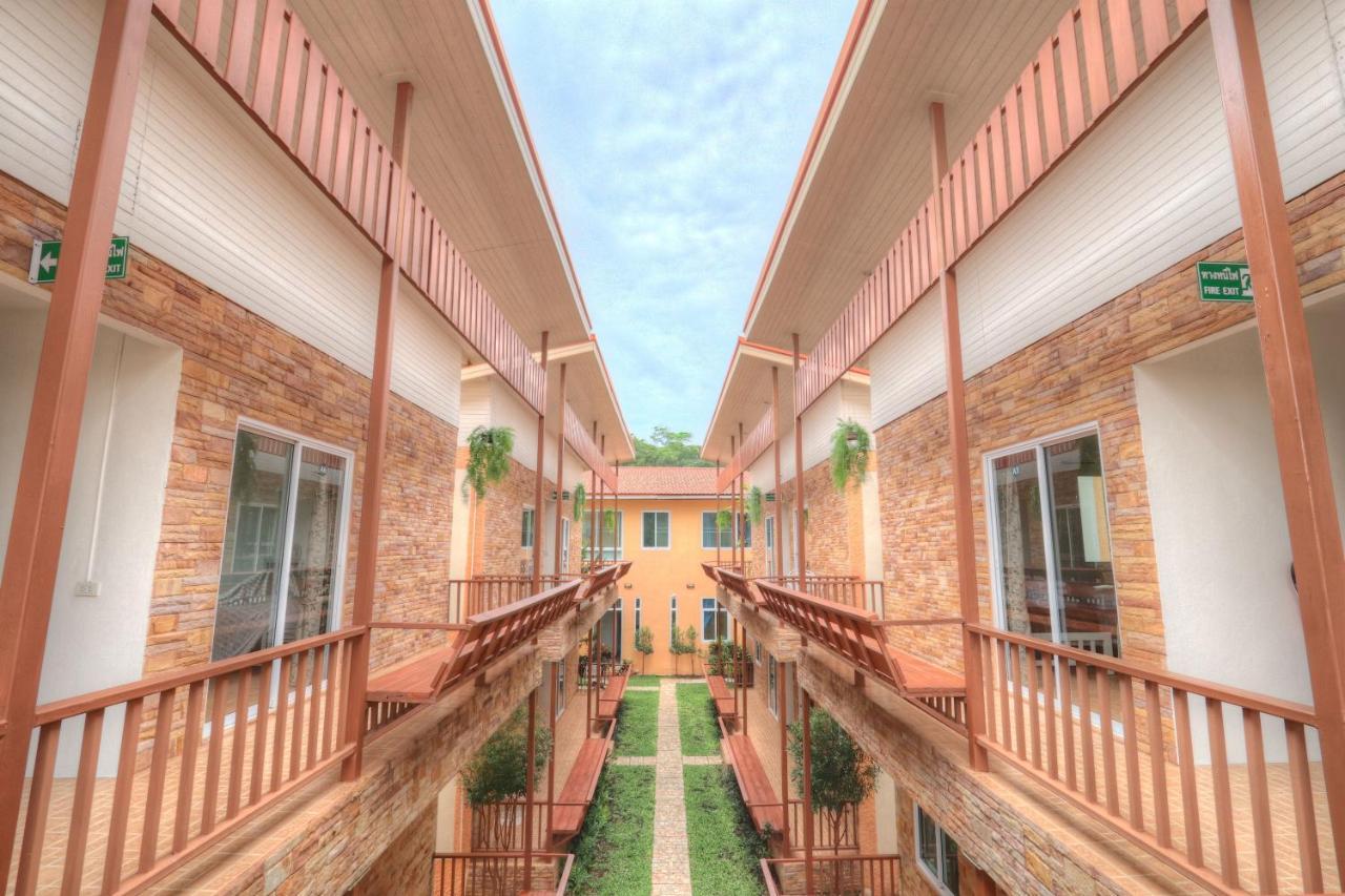Hotel Rak Na Khaoyai à Mu Si Extérieur photo
